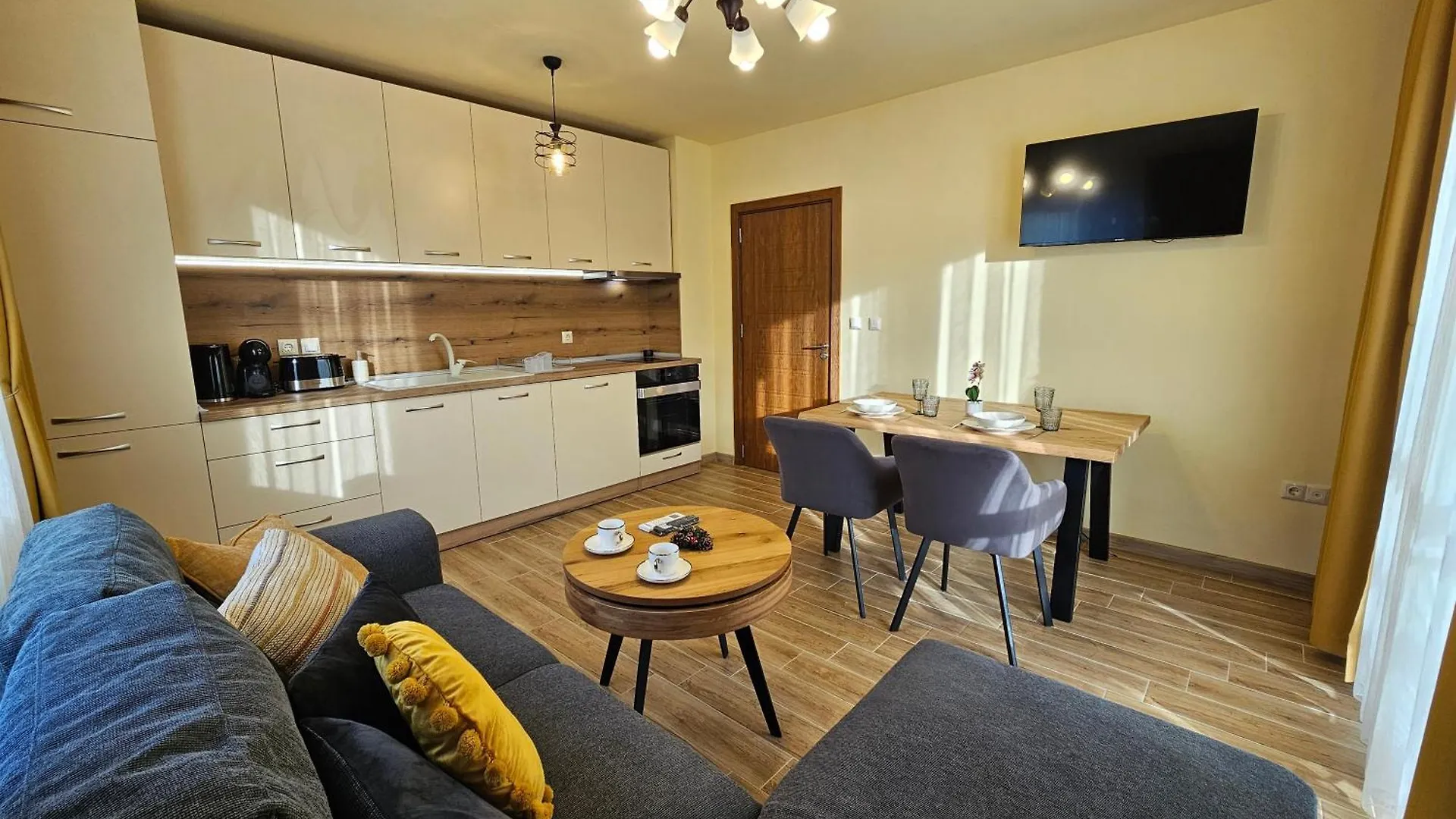 Stylish Getaway In Kosara Bansko Near Ski Lift By Flat Mаnager